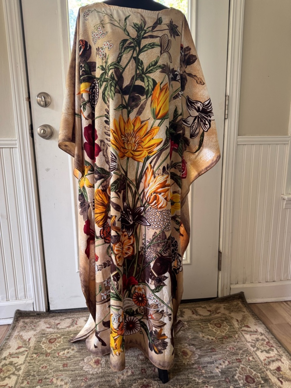 100 % silk California Caftan .